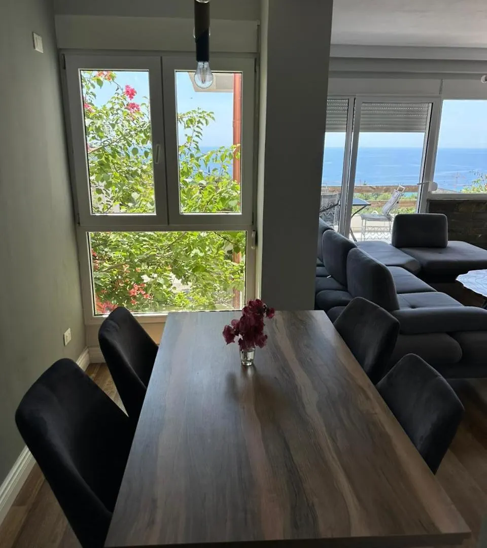 Olives Residence Dhërmi 3*,