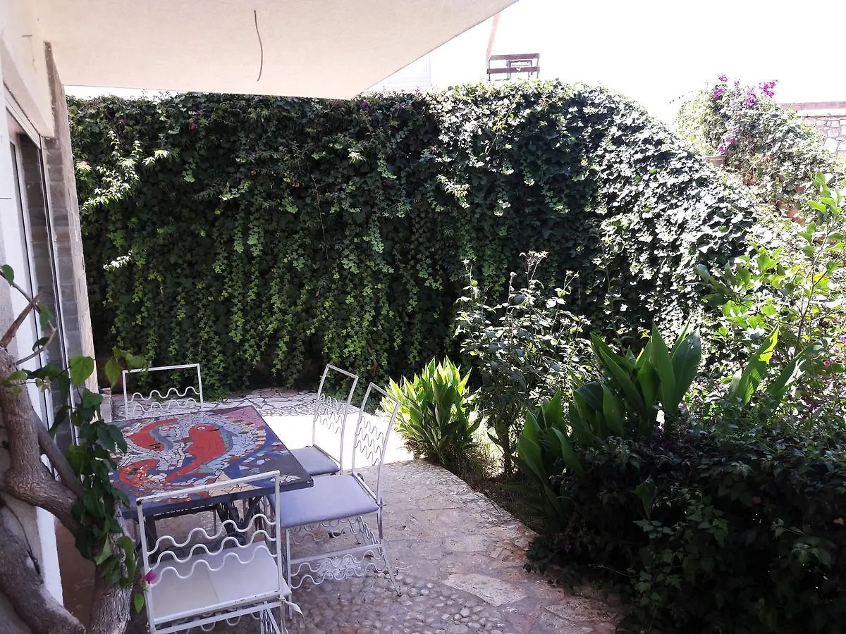 Olives Residence Dhërmi 3*,  Albanië